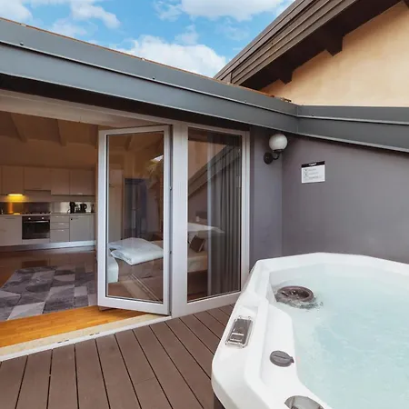 Hi Room With Jacuzzi And Spa Access Trient Exterior foto