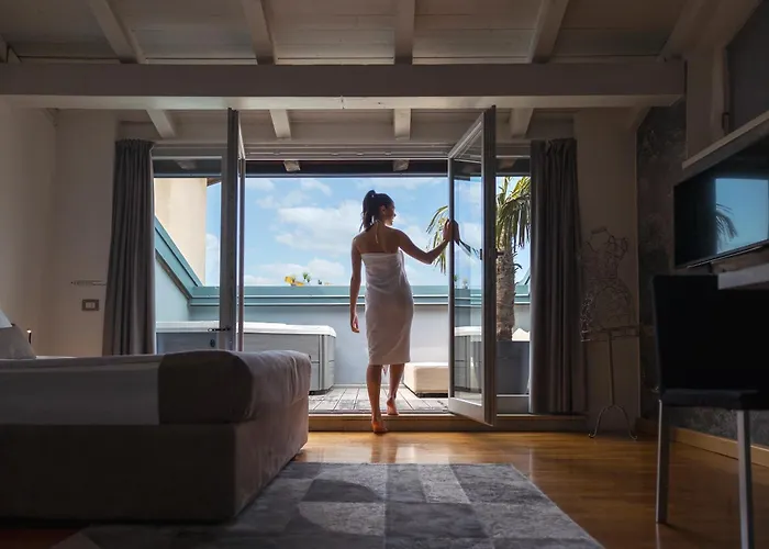 Hi Room With Jacuzzi And Spa Access