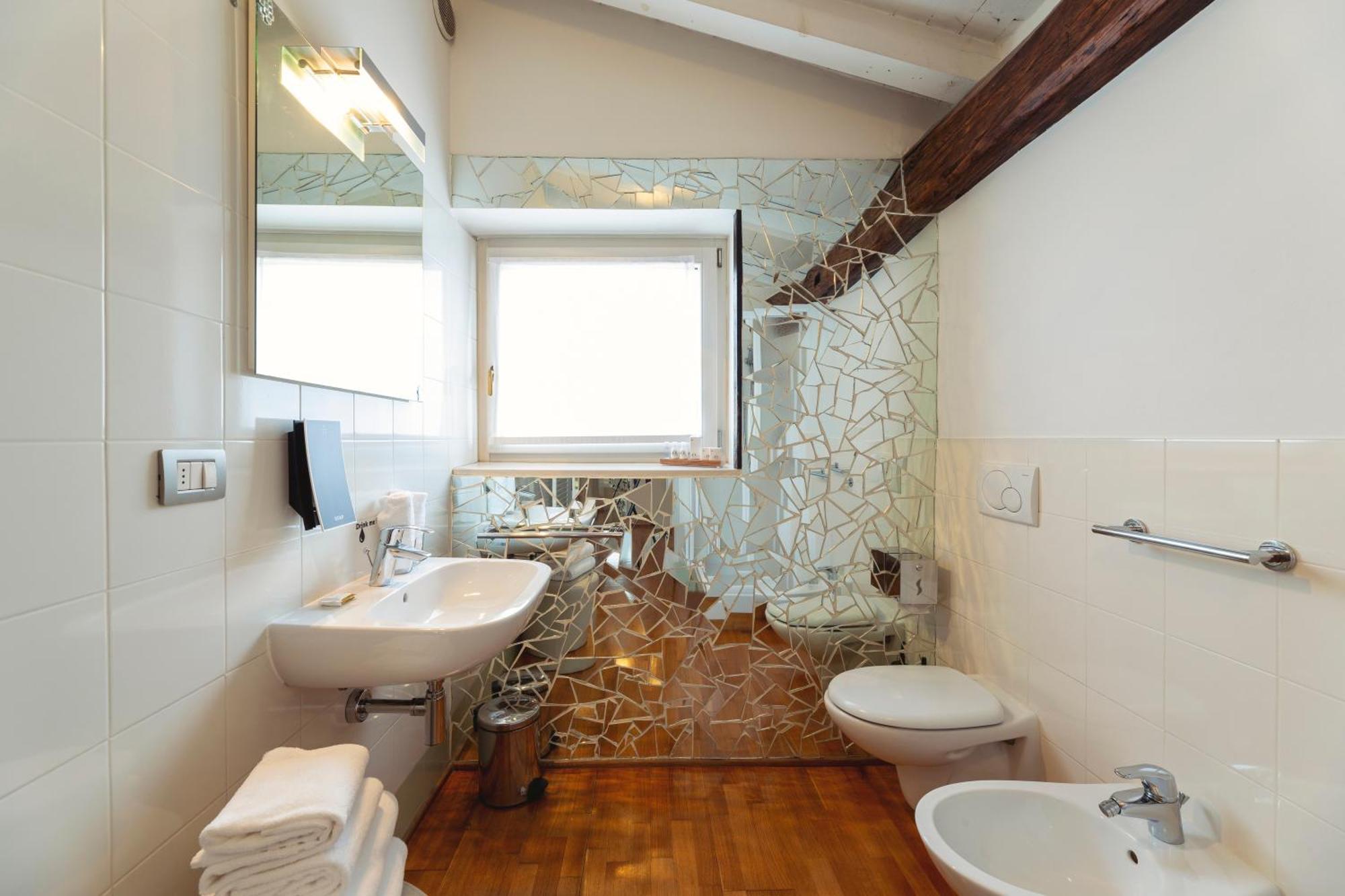 Hi With Jacuzzi And Access Appartement Trente