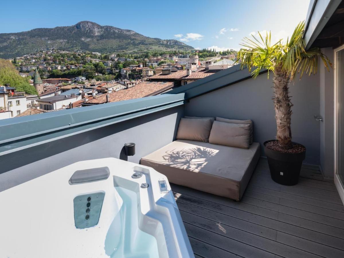 Hi With Jacuzzi And Access *